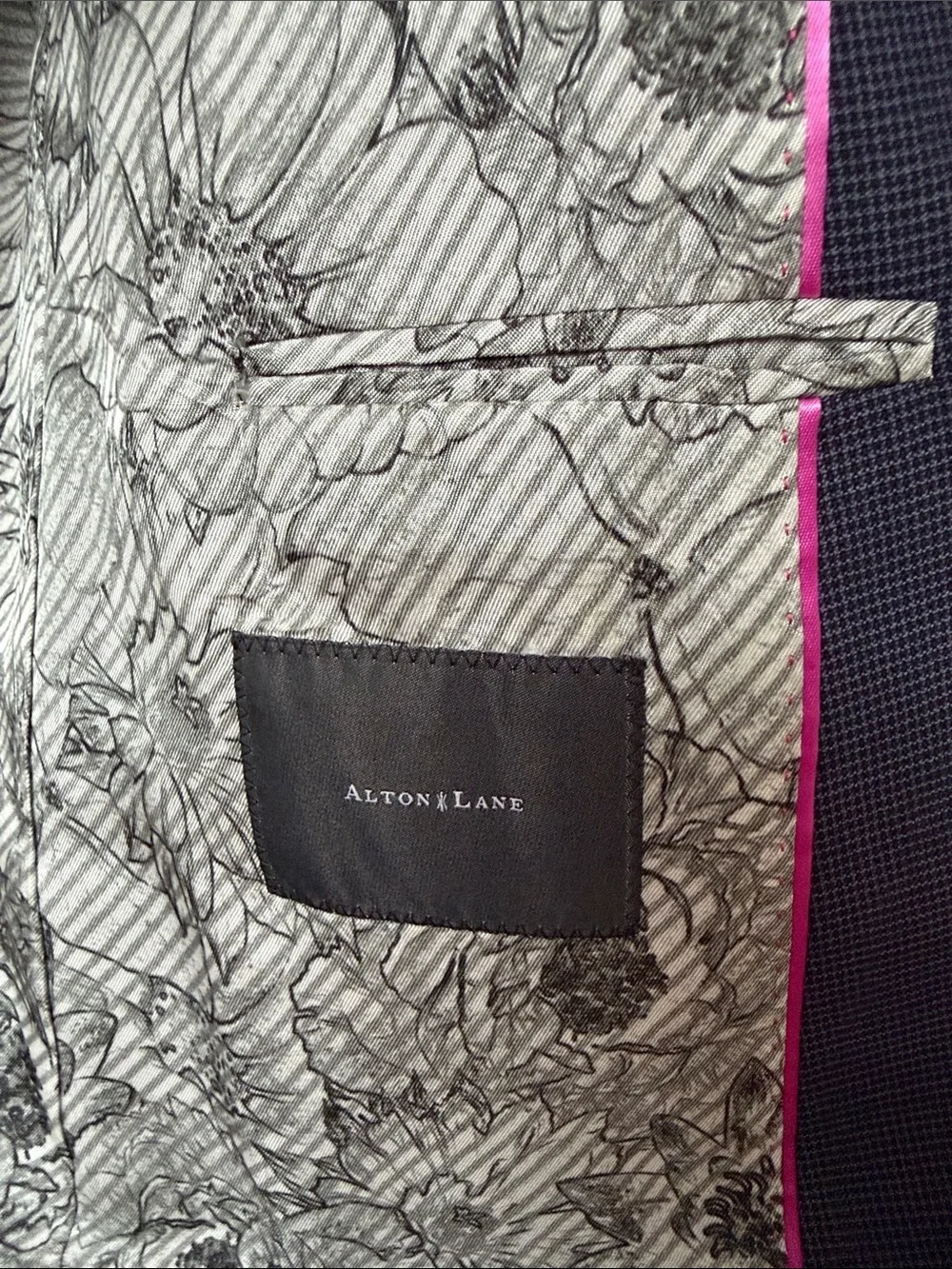 Alton Lane Men's 100% Wool 2-Piece Suit Blue Micro-Check 42R 38x29 W/Garment Bag